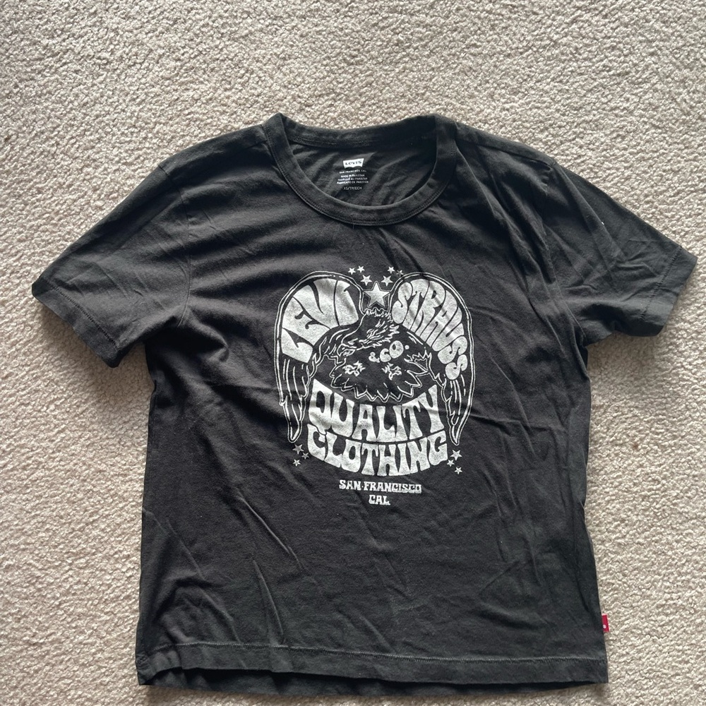 Levi's Black Graphic T-Shirt